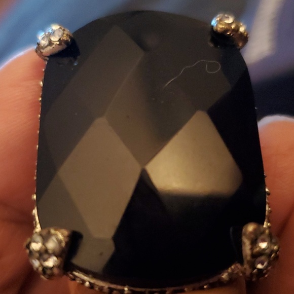 Black Glass Statement Ring - Picture 7 of 7